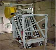 Catenary Bar Screen